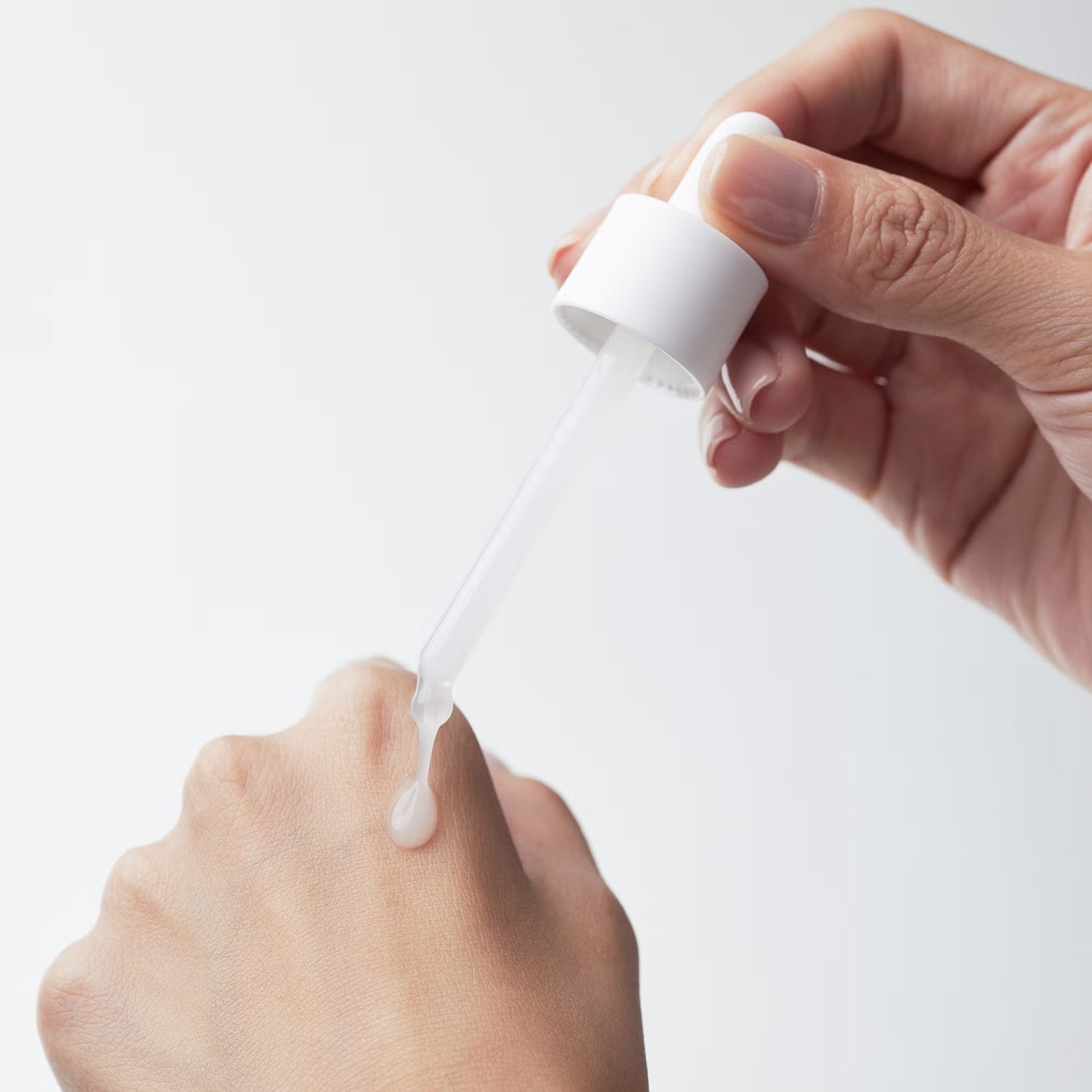 Glamarou HydraLift Serum